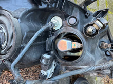 Laden Sie das Bild in den Galerie-Viewer, Frontscheinwerfer Toyota Auris Xenon Ein Stück (Rechts oder Links) Headlight SCH2719323082js