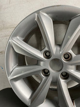 Laden Sie das Bild in den Galerie-Viewer, 1x Alufelge 16 Zoll 6.5" 4x108 47 5ET Glanz Silber H1BJ-1007-C1A Ford Fiesta I FEL6585066119rm