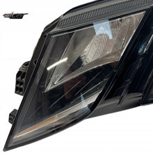 Laden Sie das Bild in den Galerie-Viewer, Frontscheinwerfer Skoda Octavia III 5E2941017 FALSE Scheinwerfer Headlight SCH8491439299lh