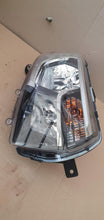 Laden Sie das Bild in den Galerie-Viewer, Frontscheinwerfer Renault Sandero II 260100437R Rechts Scheinwerfer Headlight SCH3796975148jg