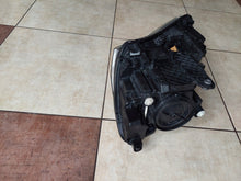 Laden Sie das Bild in den Galerie-Viewer, Frontscheinwerfer Skoda Superb III 3V1941016 Rechts Scheinwerfer Headlight SCH7745156047tb