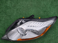 Laden Sie das Bild in den Galerie-Viewer, Frontscheinwerfer Ford Kuga 8V41-13W030-AG Links Scheinwerfer Headlight SCH9229190297mg