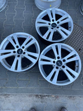Laden Sie das Bild in den Galerie-Viewer, 1x Alufelge 17 Zoll 7.5" 5x120 39ET BMW Rim Wheel FEL2144482596ov