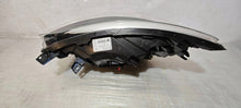 Laden Sie das Bild in den Galerie-Viewer, Frontscheinwerfer Renault Captur I 260107244R LED Rechts Scheinwerfer Headlight SCH4731756427uv