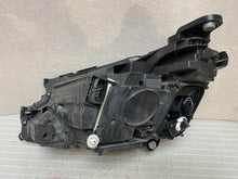 Laden Sie das Bild in den Galerie-Viewer, Frontscheinwerfer Mercedes-Benz W213 A2139064804 LED Rechts Headlight SCH7944579724tm