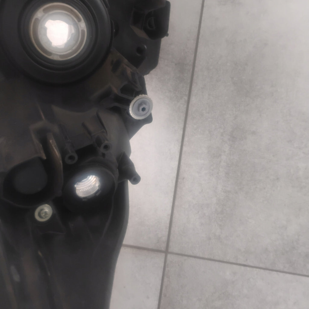 Frontscheinwerfer Toyota Aygo X 29316 Links Scheinwerfer Headlight SCH2987441921km