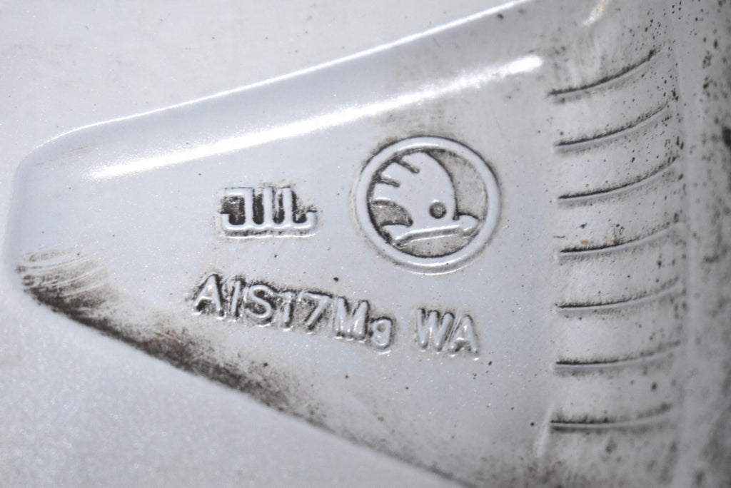 1x Alufelge 17 Zoll 6.5" 5x100 40ET Glanz Silber 657601025C Skoda Scala Kamiq