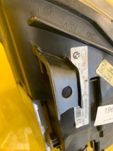 Laden Sie das Bild in den Galerie-Viewer, Frontscheinwerfer BMW 3 E91 E90 6942738 Xenon Rechts Scheinwerfer Headlight SCH8488594768yv