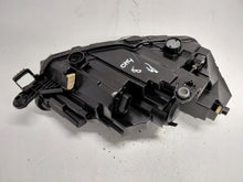 Laden Sie das Bild in den Galerie-Viewer, Frontscheinwerfer Skoda Fabia IV 6VB941015 LED Links Scheinwerfer Headlight SCH7511600909uf