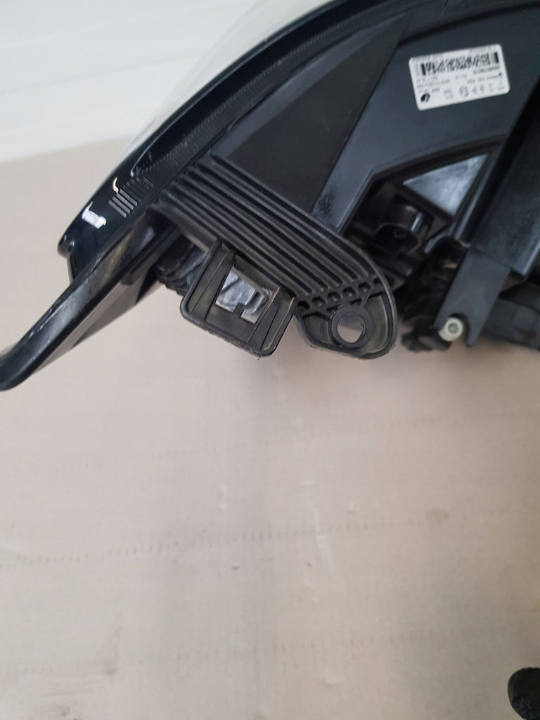 Frontscheinwerfer Renault Master 260607867R LED Ein Stück (Rechts oder Links) SCH5316119200gc