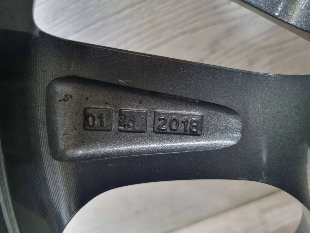1x Alufelge 15 Zoll 6.0" 4x100 47ET Glanz Grau 52910C8800 Hyundai I10 Mg FEL4645956473km