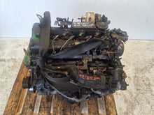 Laden Sie das Bild in den Galerie-Viewer, Motor Hyundai Kia D4HA 2.0 CRDI 135PS Diesel Engine Unkomplett