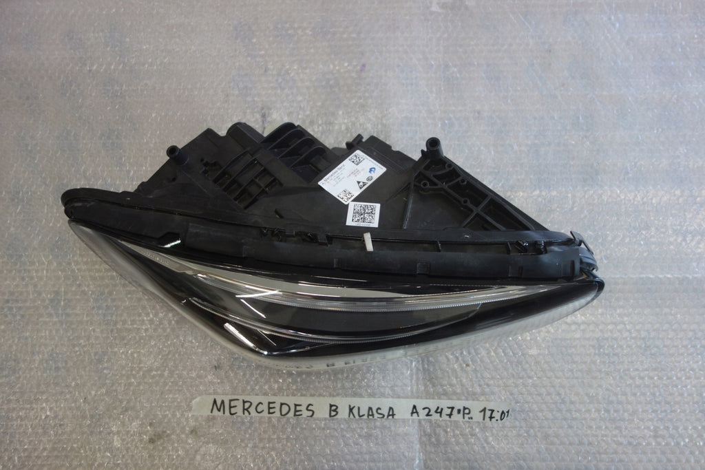 Frontscheinwerfer Mercedes-Benz W247 A2479062003 LED Rechts Headlight SCH8891370514lq