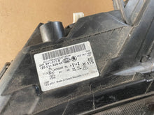 Laden Sie das Bild in den Galerie-Viewer, Frontscheinwerfer Skoda Superb III 3V1941017B LED Links Scheinwerfer Headlight