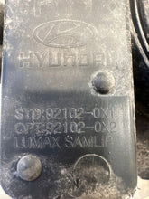 Load image into Gallery viewer, Frontscheinwerfer Hyundai I10 921020X1 921020X2 Rechts Scheinwerfer Headlight