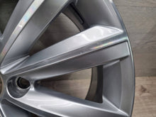 Load image into Gallery viewer, 1x Alufelge 17 Zoll 7.5" 5x112 47ET Glanz Silber 3AA601025F VW Passat B7 FEL1471483437cf