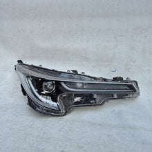 Laden Sie das Bild in den Galerie-Viewer, Frontscheinwerfer Toyota Corolla 81110-02S70 Full LED Rechts Headlight SCH6429068855da