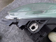 Laden Sie das Bild in den Galerie-Viewer, Frontscheinwerfer Mercedes-Benz W245 A1698207761 Links Scheinwerfer Headlight SCH5555957265xb