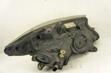 Laden Sie das Bild in den Galerie-Viewer, Frontscheinwerfer Mercedes-Benz Vito W447 A4479067700 Links Headlight