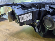 Laden Sie das Bild in den Galerie-Viewer, Frontscheinwerfer VW Golf VIII 5H1941005A Full LED Links Scheinwerfer Headlight SCH9169852941mm