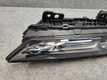 Laden Sie das Bild in den Galerie-Viewer, Frontscheinwerfer BMW 7 9879935-13 Links Scheinwerfer Headlight SCH6350735628ln
