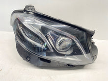 Laden Sie das Bild in den Galerie-Viewer, Frontscheinwerfer Mercedes-Benz W213 A2139069608 A2139062606 LED Rechts SCH6958267835nl