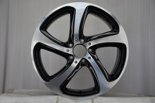 Load image into Gallery viewer, 1x Alufelge 18 Zoll 8.0" 5x112 43ET Glanz Schwarz A2134013200 Mercedes-Benz FEL1057044363cl