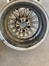 Laden Sie das Bild in den Galerie-Viewer, 1x Alufelge 15 Zoll 7.0&quot; 5x112 25ET A1264003002 Mercedes-Benz Rim Wheel