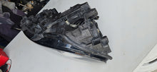 Load image into Gallery viewer, Frontscheinwerfer VW Touran 1T1941752G Xenon Rechts Scheinwerfer Headlight