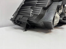 Laden Sie das Bild in den Galerie-Viewer, Frontscheinwerfer Ford Transit Courier R2X6-13E014-AE Rechts Headlight SCH9738321669ny