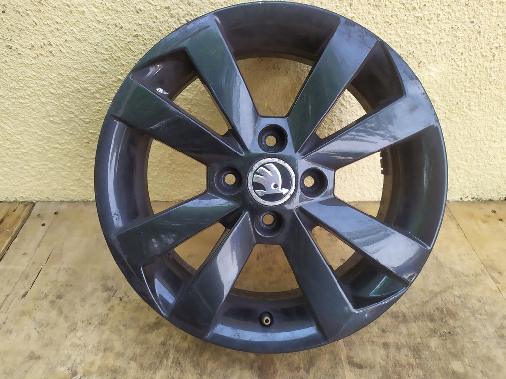 1x Alufelge 15 Zoll 5.5" 4x100 41ET 1ST601025H Skoda Citigo Rim Wheel
