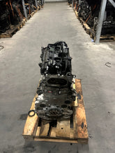 Laden Sie das Bild in den Galerie-Viewer, Motor Audi A5 A4 DTP 2.0 TDI 58TKm 2019 Diesel Engine Unkomplett