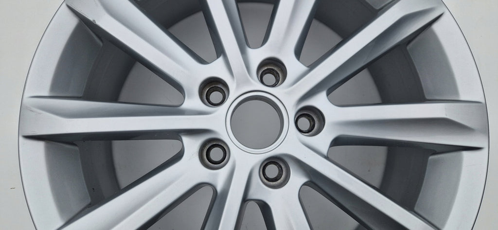 1x Alufelge 17 Zoll 6.5" 5x112 41ET 3G0601025C VW Passat B8 Rim Wheel FEL5630648401qv