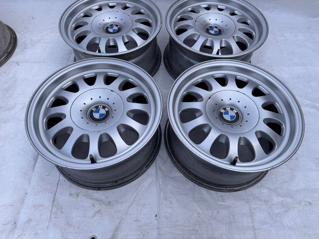 4x Alufelge 15 Zoll 7.0" 5x120 20ET Glanz Silber 1093463 BMW Rim Wheel FEL2065678797uv