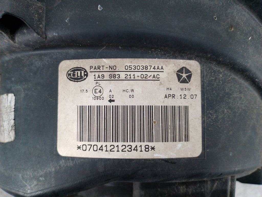 Frontscheinwerfer Jeep Patriot 05303874AA Rechts Scheinwerfer Headlight SCH1527137500nc