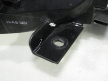 Laden Sie das Bild in den Galerie-Viewer, Frontscheinwerfer Mitsubishi Space Star 8301D446 8301D445 Rechts oder Links