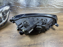 Laden Sie das Bild in den Galerie-Viewer, Frontscheinwerfer VW Caddy 2K1941005C Links Scheinwerfer Headlight SCH7966076180re