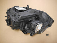 Laden Sie das Bild in den Galerie-Viewer, Frontscheinwerfer VW T5 7E5941016C Xenon Rechts Scheinwerfer Headlight