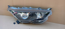 Load image into Gallery viewer, Frontscheinwerfer Toyota 4 Yaris Rechts Scheinwerfer Headlight