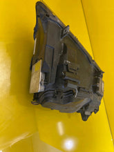 Laden Sie das Bild in den Galerie-Viewer, Frontscheinwerfer BMW 3 E91 E90 7161672 Xenon Links Scheinwerfer Headlight SCH4447487833or