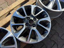 Laden Sie das Bild in den Galerie-Viewer, 1x Alufelge 15 Zoll 95392967 Opel Karl Rim Wheel FEL7427890960nd