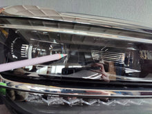 Load image into Gallery viewer, Frontscheinwerfer VW Tiguan 5NB941082D LED Rechts Scheinwerfer Headlight