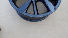 Laden Sie das Bild in den Galerie-Viewer, 1x Alufelge 18 Zoll 7.0" 5x100 2G7601025G VW Taigo Rim Wheel FEL3577975391lq