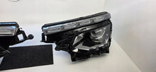 Laden Sie das Bild in den Galerie-Viewer, Frontscheinwerfer Skoda Kamiq 655941016C 655941015C Full LED Ein Satz Headlight SCH6814090703nk