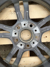 Load image into Gallery viewer, 1x Alufelge 18 Zoll 8.5" 5x120 47ET Glanz Grau 7852492 BMW 3 F30 F32 F31 FEL4187135126ms