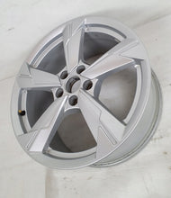 Load image into Gallery viewer, 1x Alufelge 18 Zoll 8.0&quot; 5x112 39ET 4K0601025D Audi A6 C8 Rim Wheel