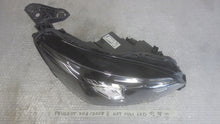 Laden Sie das Bild in den Galerie-Viewer, Frontscheinwerfer Peugeot 2008 208 II 9855524880 Full LED Rechts Headlight