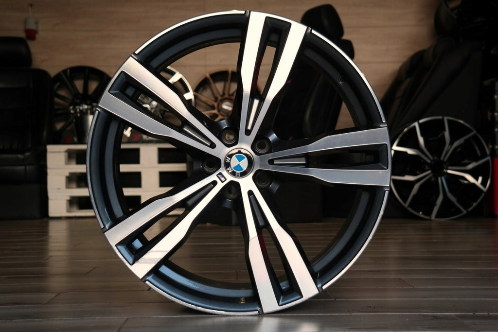 1x Alufelge 21 Zoll 9.5" 5x112 36ET 8074220 BMW X7 G07 Rim Wheel FEL6311616557td