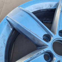 Laden Sie das Bild in den Galerie-Viewer, 1x Alufelge 17 Zoll 6.5" 5x112 38ET 5NA071497 VW Tiguan Rim Wheel FEL4499556954ty