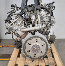 Load image into Gallery viewer, Motor Mitsubishi I 6G74 3.5 GDI 2005 Benzin Engine Unkomplett MOT8687269110qe
